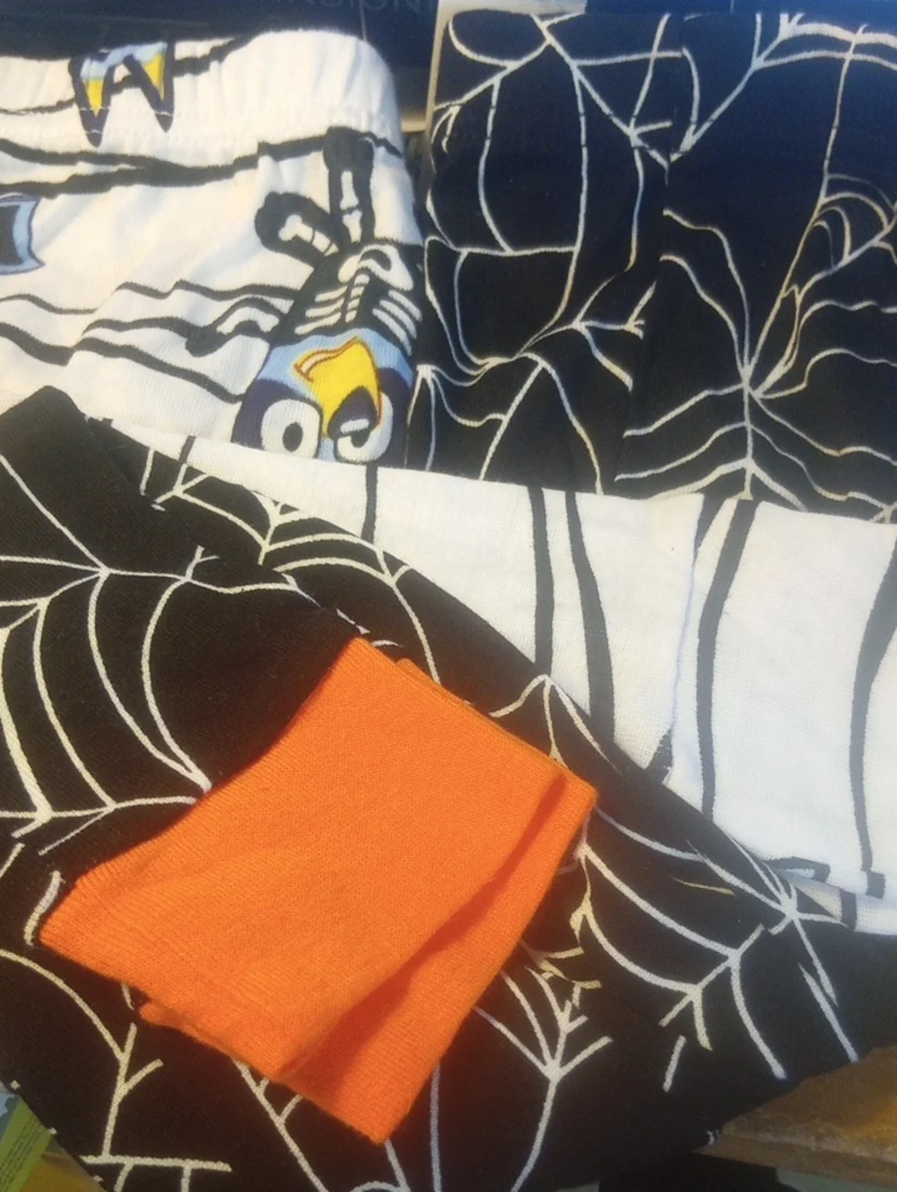 Toddler's 4pc BLUEY Cotton Long Sleeve Halloween Pajama Sets. NEW!